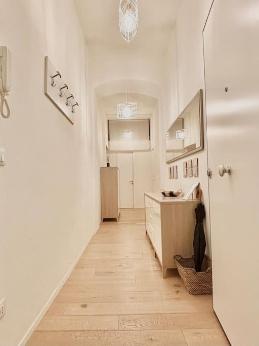 Apartmán Ovidio Luxury Řím Exteriér fotografie